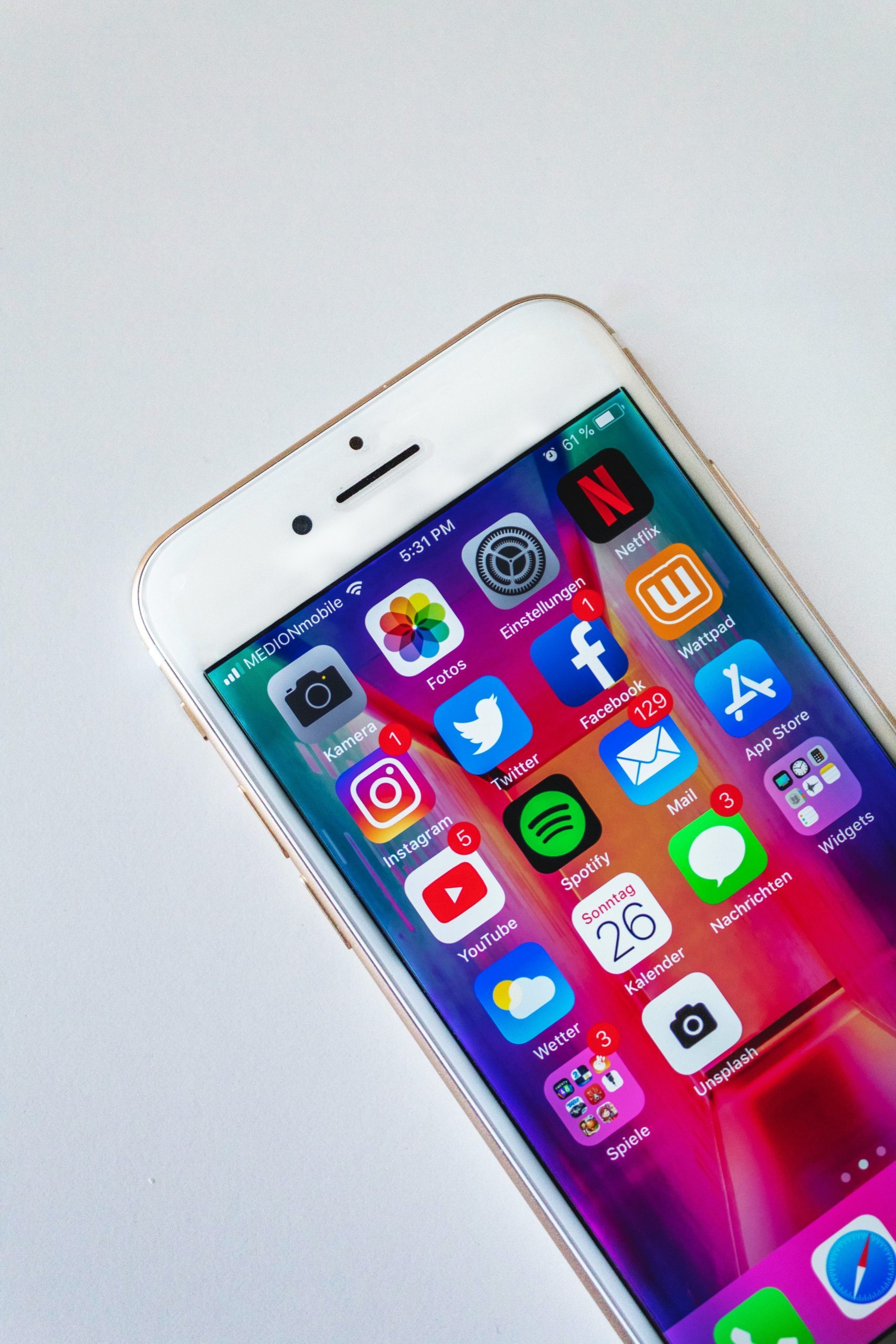 Social Media Mania